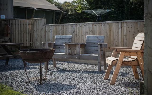 Three Cliffs Glamping Tent - Llangennith