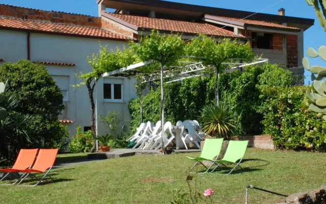 Villa in Velia Near Roman Ruins and Beach