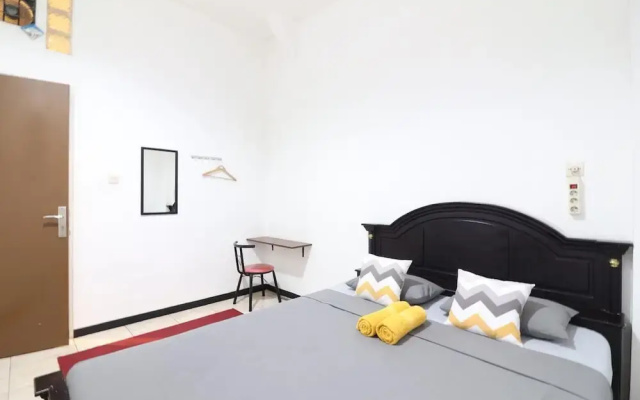 MADOR Malang Dorm Hostel