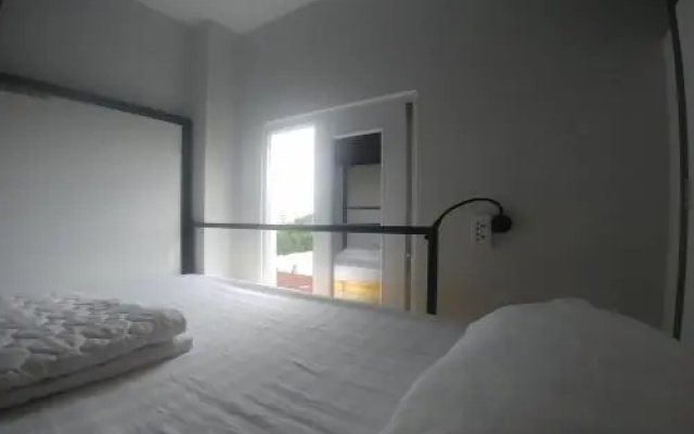 40K Dorm