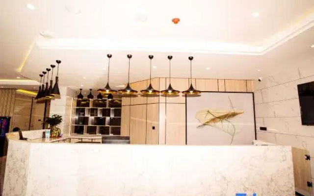 GreenTree Inn Express (Qingdao Golden Beach shanli subway station)