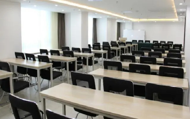 Jinjiang Inn Select Taizhou Medication City