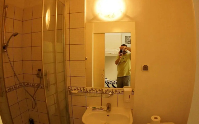 Oki Doki Hostel