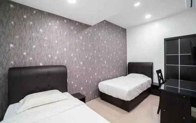 Crystal Garden Hotel (Tasik Selatan)