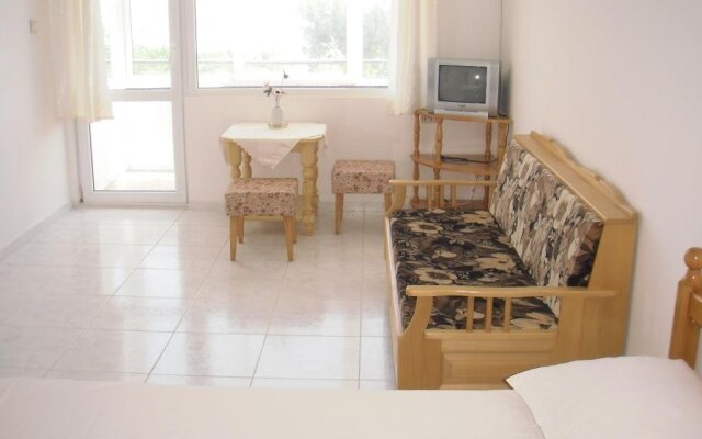 Отель Guest house Horizont Балчик комната для гостей