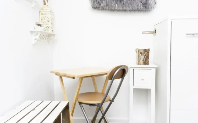 Beautiful 2 Bed Studio