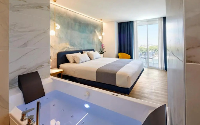Riva Palace Hotel