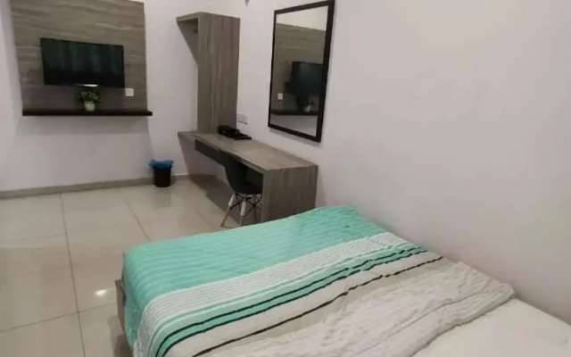 SWEET DREAM HOME 20PAX 3-Storey 5R5B SITIAWAN