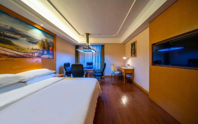 Vienna International Hotel (Wuhan Wujiashan, Dongxihu Avenue, Qixiong Road)
