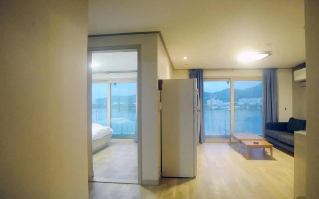 Hansan Hotel