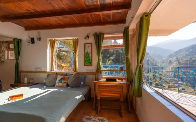 LiveAway Mussoorie Kempty by PACK