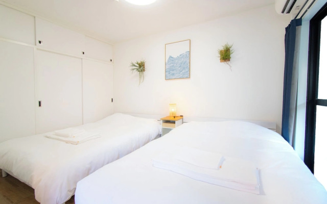 Kobayashi Building 302