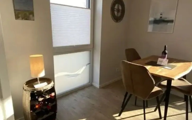 Near the North Sea Modern Retreat