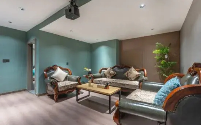 Bafang Junyue Hotel