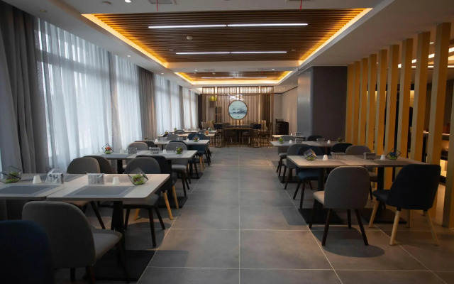 Homeinn Selected Hotel (Xuzhou Tongshan Wanda Plaza)