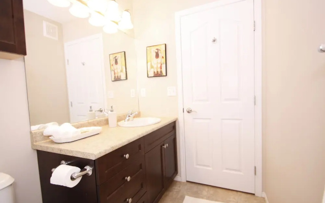 Hampton 3bd 2br near Airport