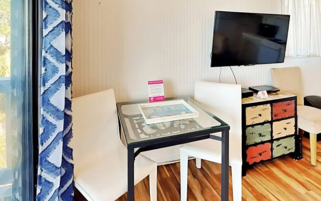 Beach Racquet A221 by Tybee Vacation Rentals