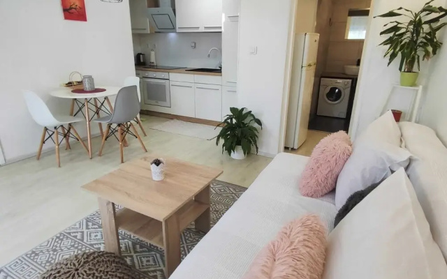 Comfortable Crikvenica Apartment With Terrace and Wifi