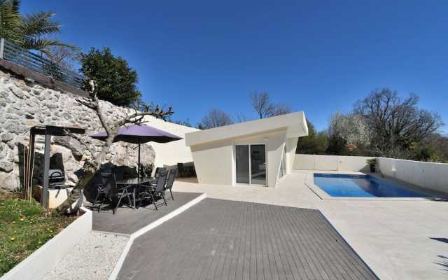 House Luxury