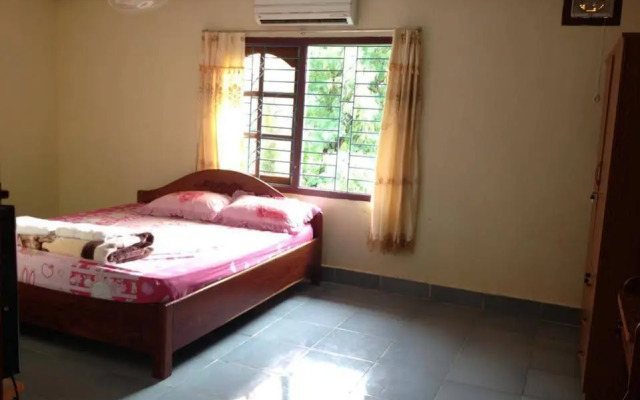 Sayphousaphong Hotel