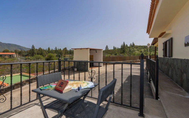 Casa de Vacaciones con Piscina Compartida I