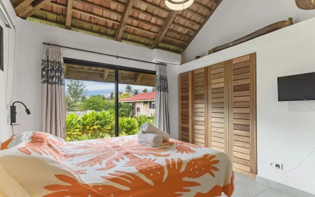 Seaside Haven Expansive 3BR Villa in Moorea