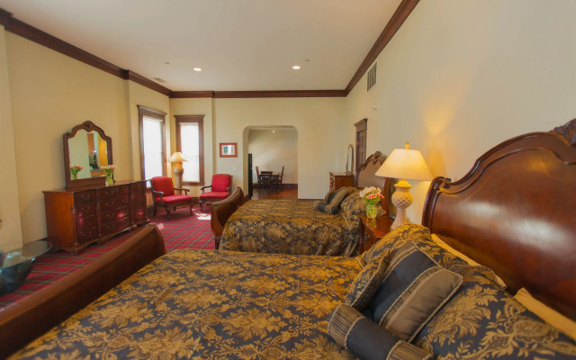 Santa Paula Inn