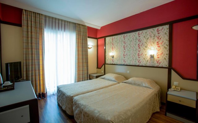 Fame Beach Hotel in Kemer, Turkiye from 112$, photos, reviews - zenhotels.com guestroom