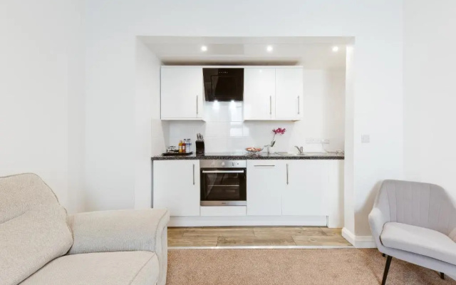 Central and Modern One Bedroom Flat 201