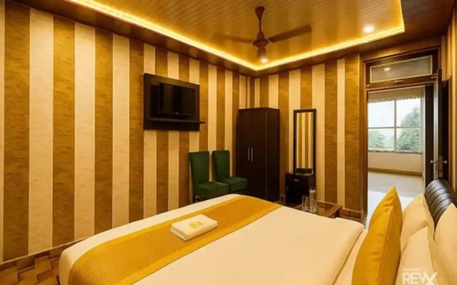 Fabhotel Balaji