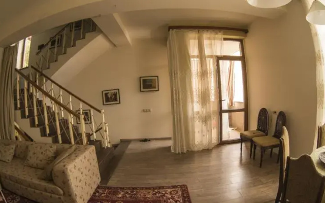 Astafian Chalet Tsaghkadzor