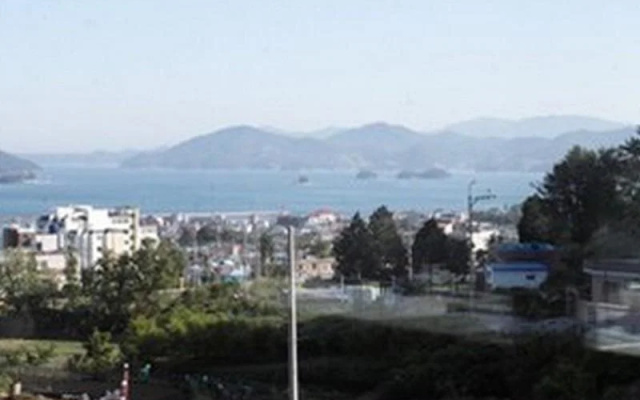 Sea and Valley Pension
