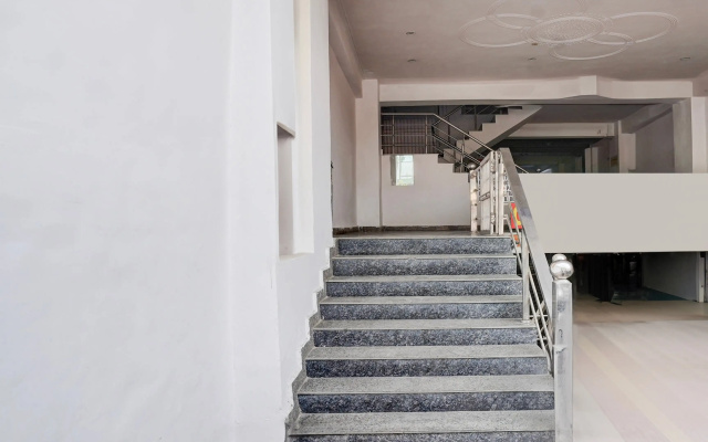 Hotel O Wamson