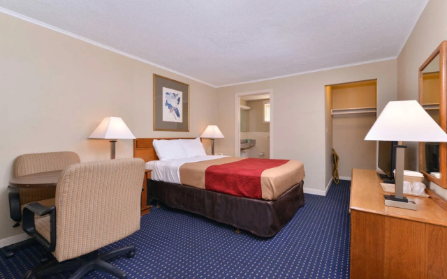 Econo Lodge East Hartford
