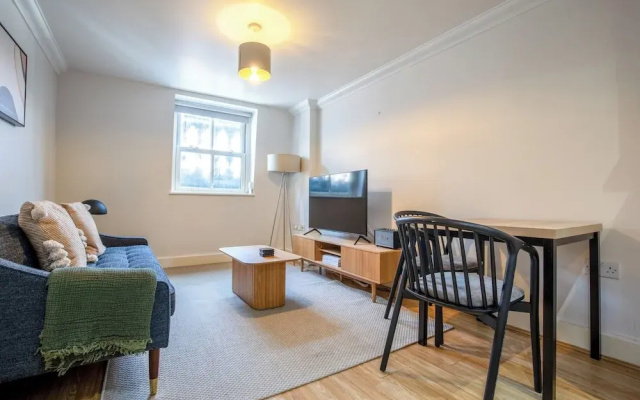 Kensington & Earls Court 1 bed Apartment - 4 Guest