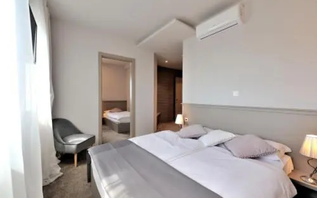 Deluxe Villa No.10 - Rooms & Apartments