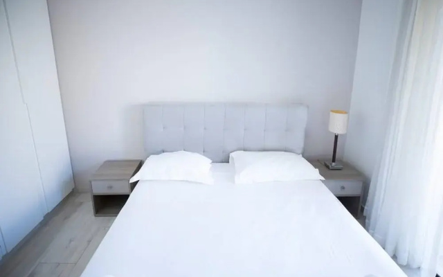 C13 Residence Malaga Cosy and Spacious 1bd in La Marsa