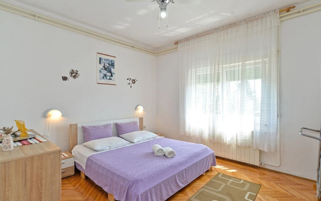 Apartment 1779
