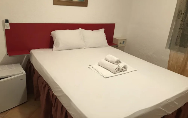 Apartments & Rooms Rozana