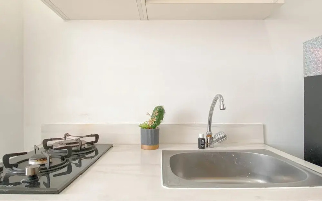 Pristine And Homelike 2Br Apartment At Vittoria Residence