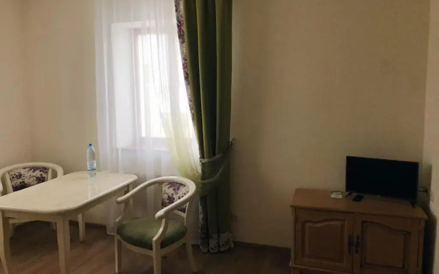 Арт-готель "Династія"