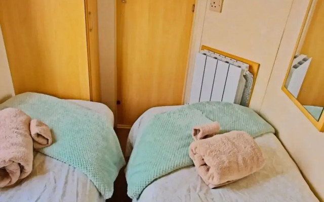 Comfortable Mobile Home in the Countryside