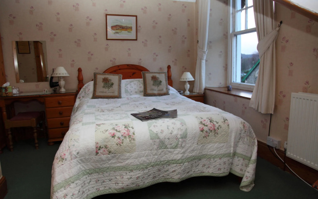 Kirkwood Guest House