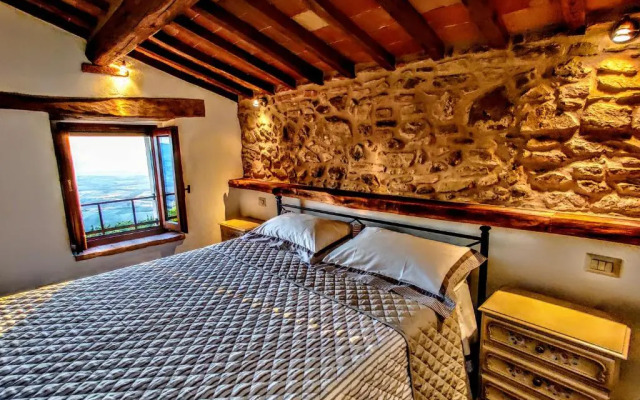 Historic 14th Century Palazzo apartments