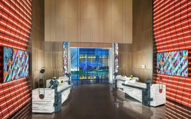 Renaissance Qingdao Hotel