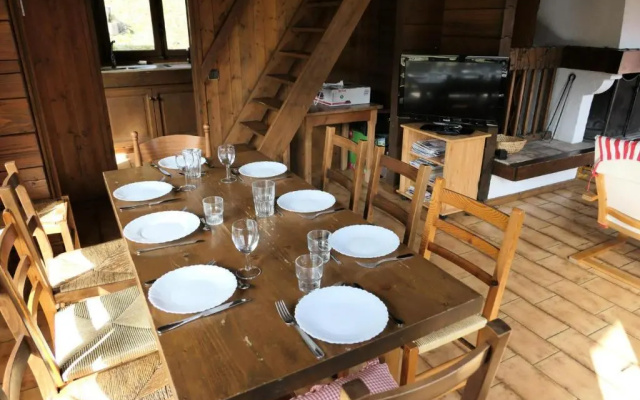 Chalet Saint Nicolas - Chalets pour 8 Personnes 03