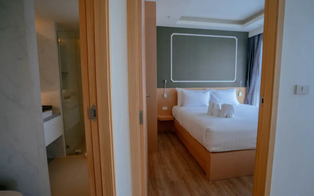 The Aristo Condo II