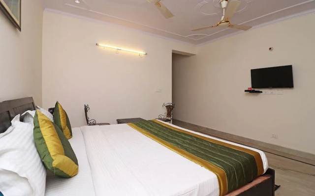 OYO 10361 Hotel Stay @ 23