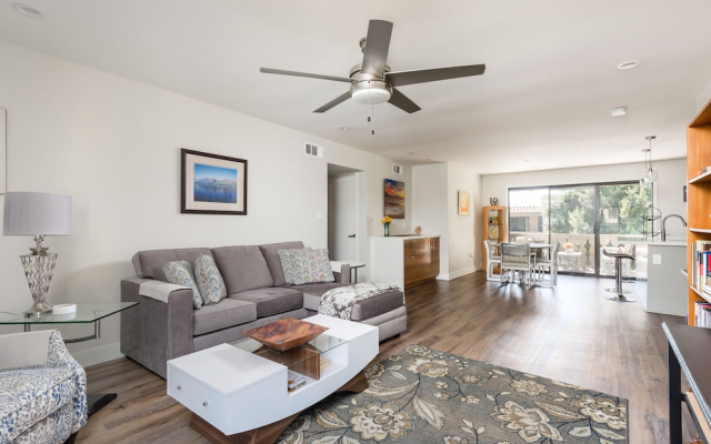 Scottsdale - 4950 N Miller Rd, Unit 230