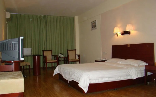 Ruigao Business Hotel(成都瑞高商务酒店)